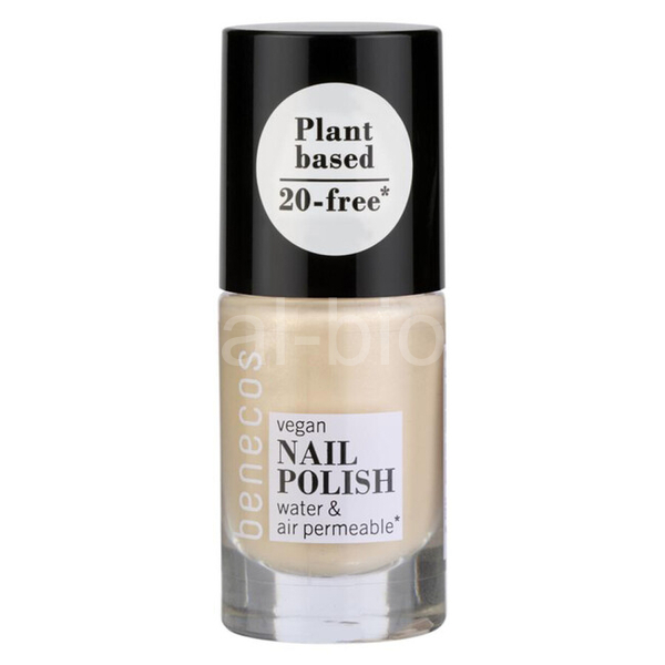 Nail polish 