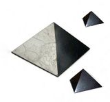 Shungite pyramid 5x5cm glazed