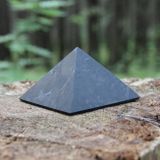 The Ham&#039;s pyramid unpolished 3x3cm